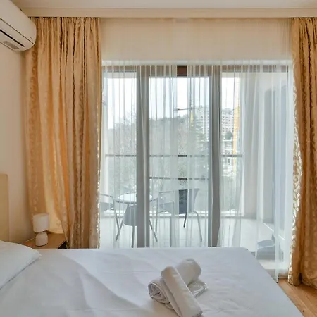 Apartment Kabakum Plaza Beachfront Flats