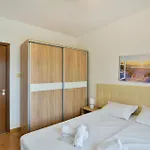 Kabakum Plaza Beachfront Flats شقة