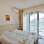 Kabakum Plaza Beachfront Flats فارنا