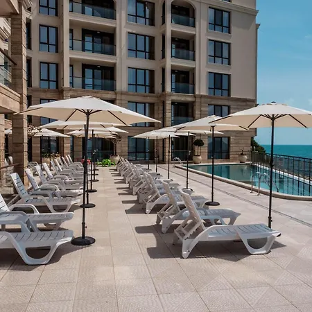 شقة Kabakum Plaza Beachfront Flats *