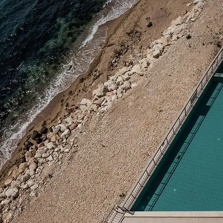 Kabakum Plaza Beachfront Flats فارنا