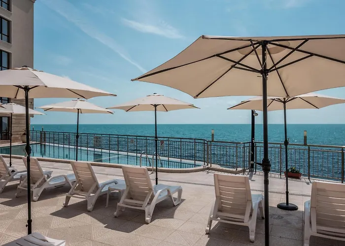 アパート Kabakum Plaza Beachfront Flats *