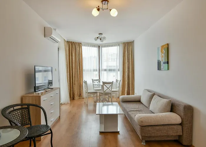 Kabakum Plaza Beachfront Flats アパート ヴァルナ