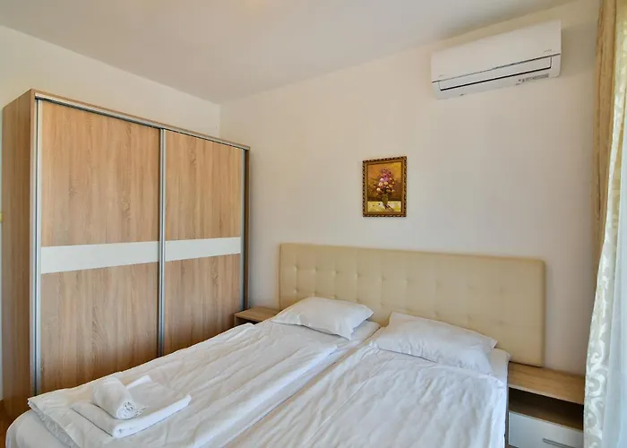 アパート Kabakum Plaza Beachfront Flats ヴァルナ