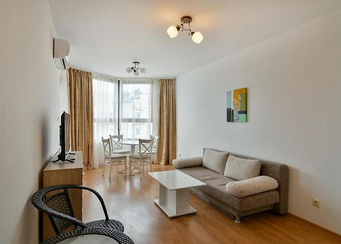 アパート Kabakum Plaza Beachfront Flats ヴァルナ