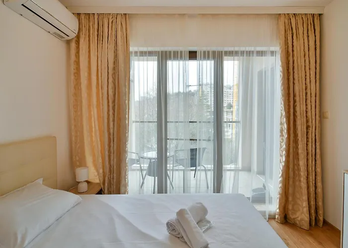 アパート Kabakum Plaza Beachfront Flats